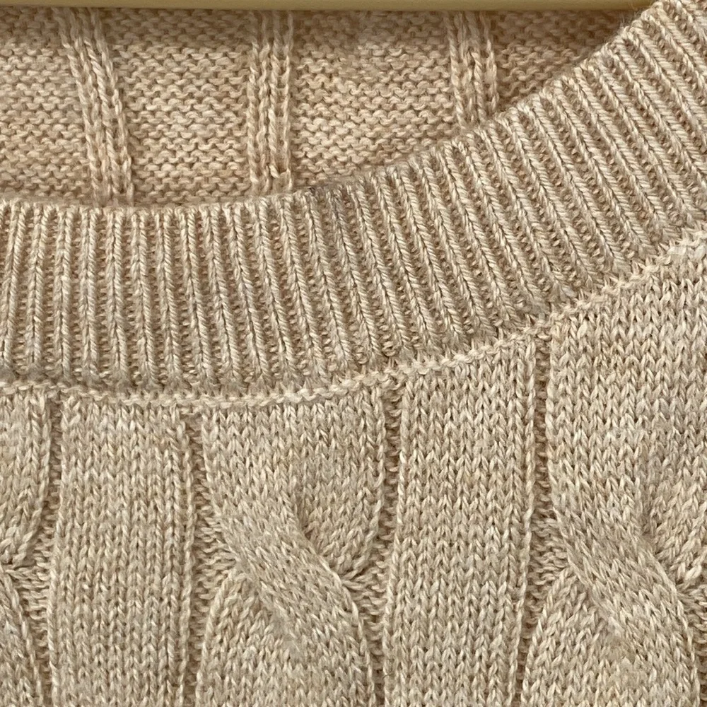 J. Crew Sleeveless Beige Cable Knit Sweater Size Medium